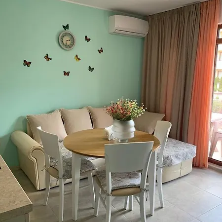 公寓 Aqamarine Apartament *
