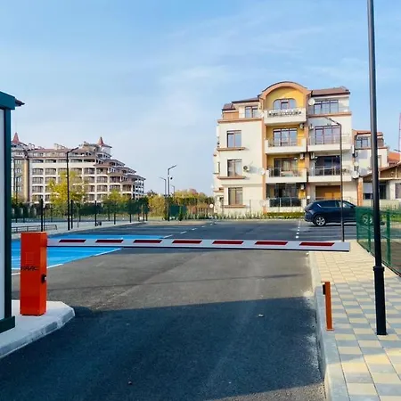 公寓 Aqamarine Apartament
