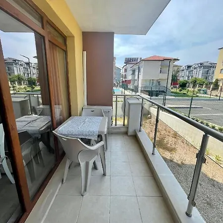 Aqamarine Apartament شقة *